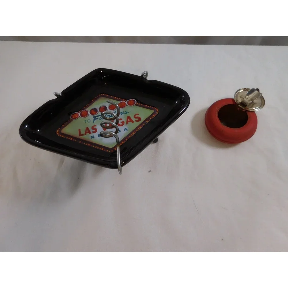 Vintage Ashtray Black Diamond Welcome to Fabulous Las Vegas + Round metal Ashtra